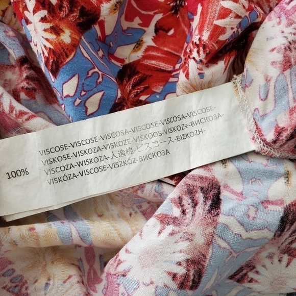 Minkpink Short Sleeve Floral Beach Swimsuit Cover Up - Picture 4 of 4